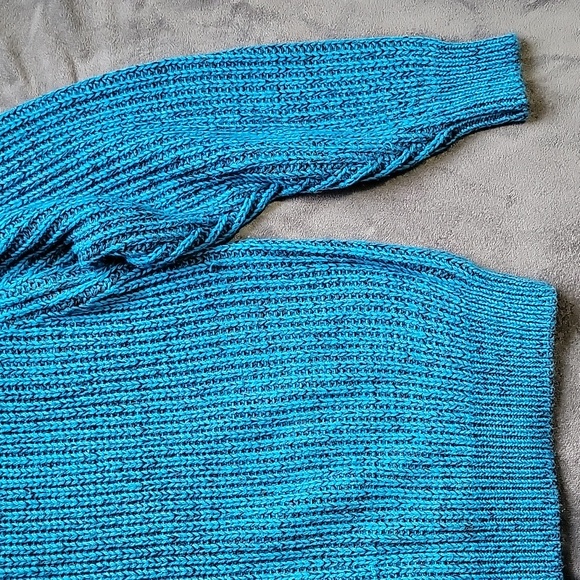 Vintage Knit Sweater - Picture 2 of 3